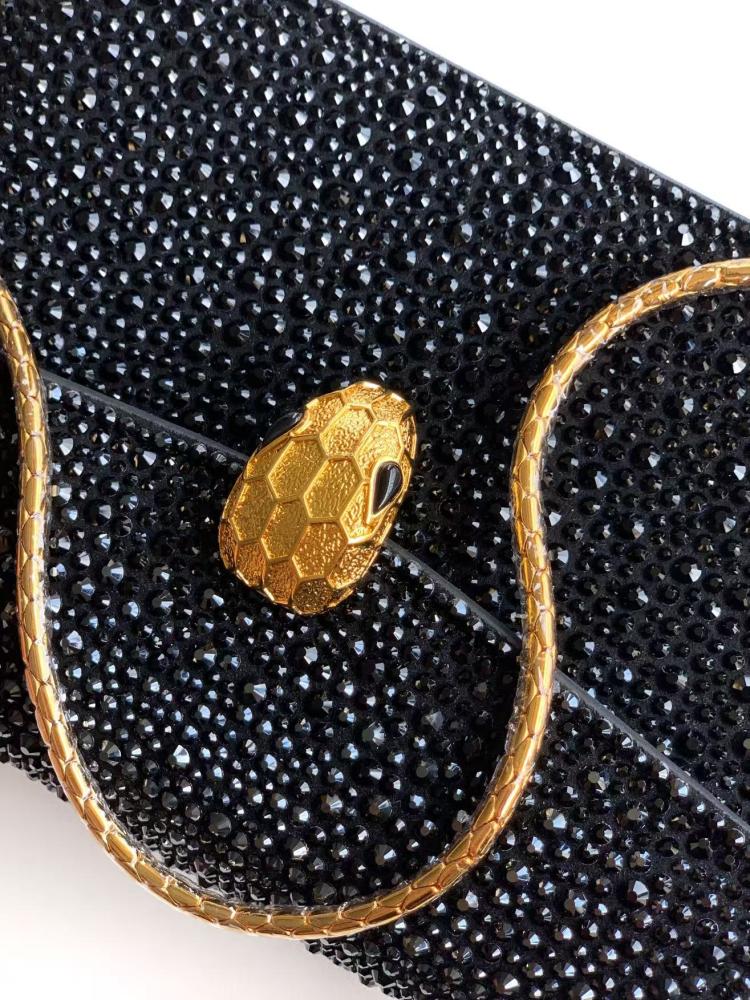 بولقري Serpenti Forever