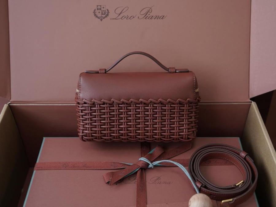 لورو بيانا Extra bag L19