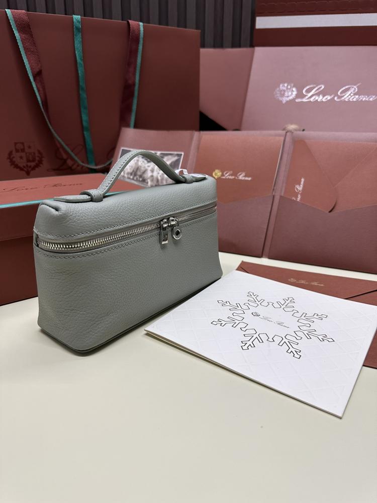 لورو بيانا Extra bag L19