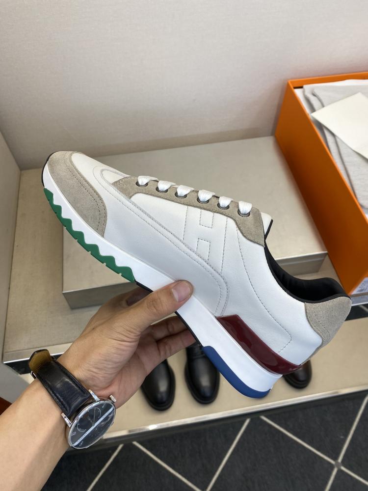 ايرميز sneakers