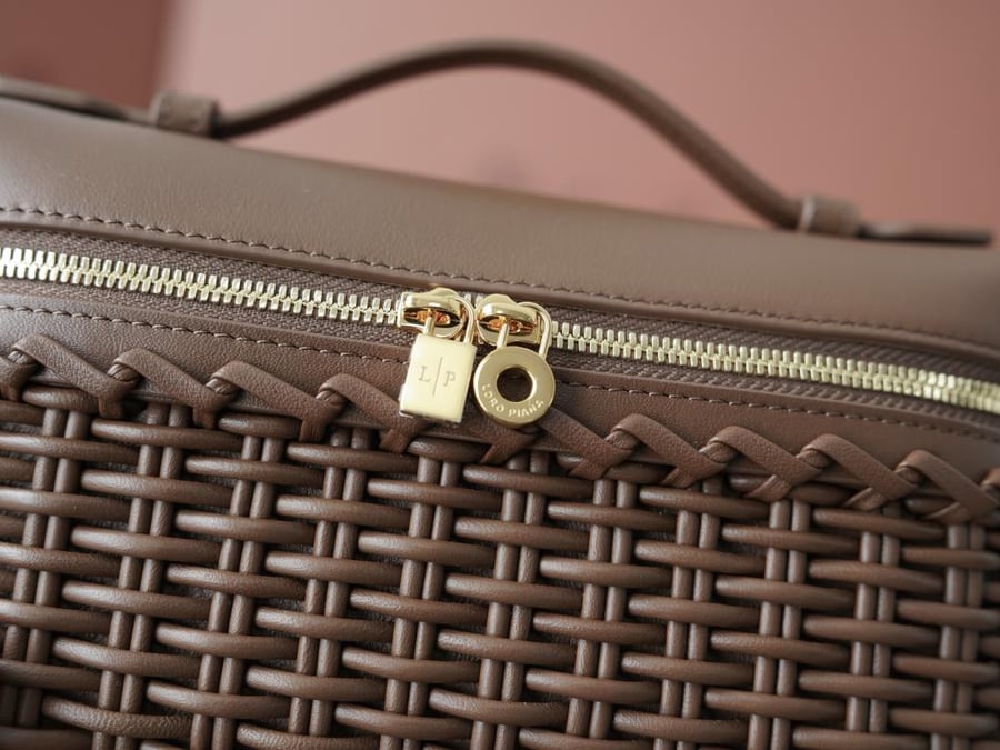 لورو بيانا Extra bag L19