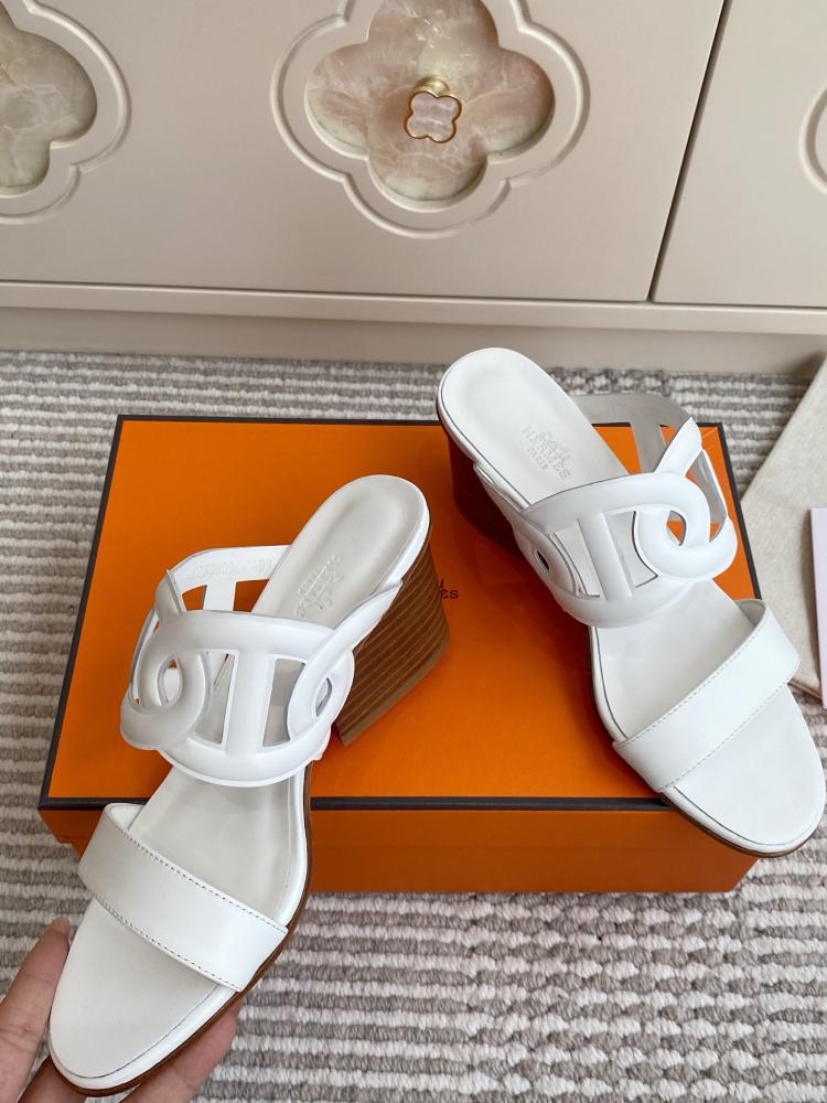 ايرميز Bikini sandal