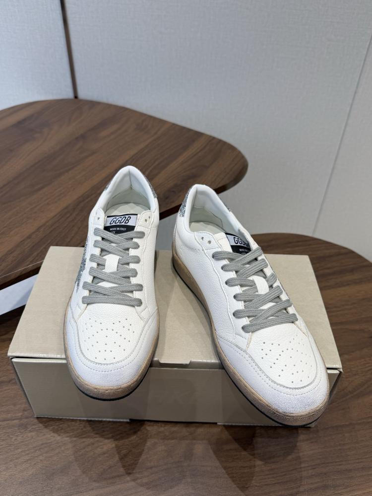 قولدن قوز Sneakers