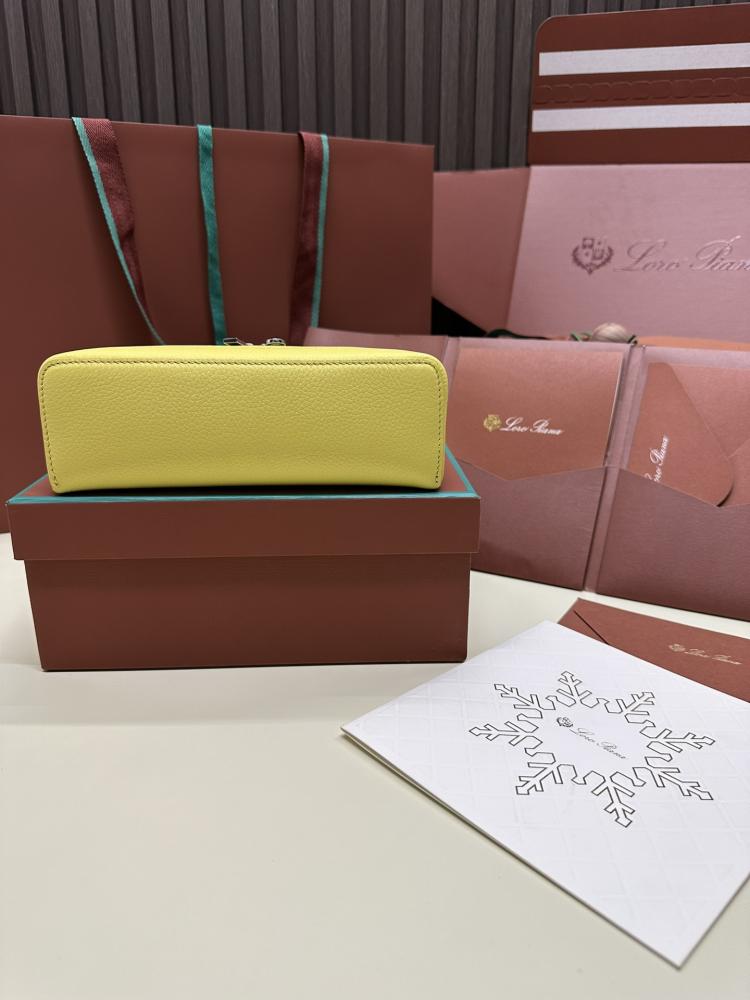 لورو بيانا Extra bag L19