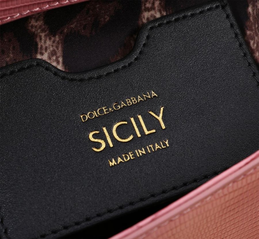 دولشي اند قبانا ميديم Sicily