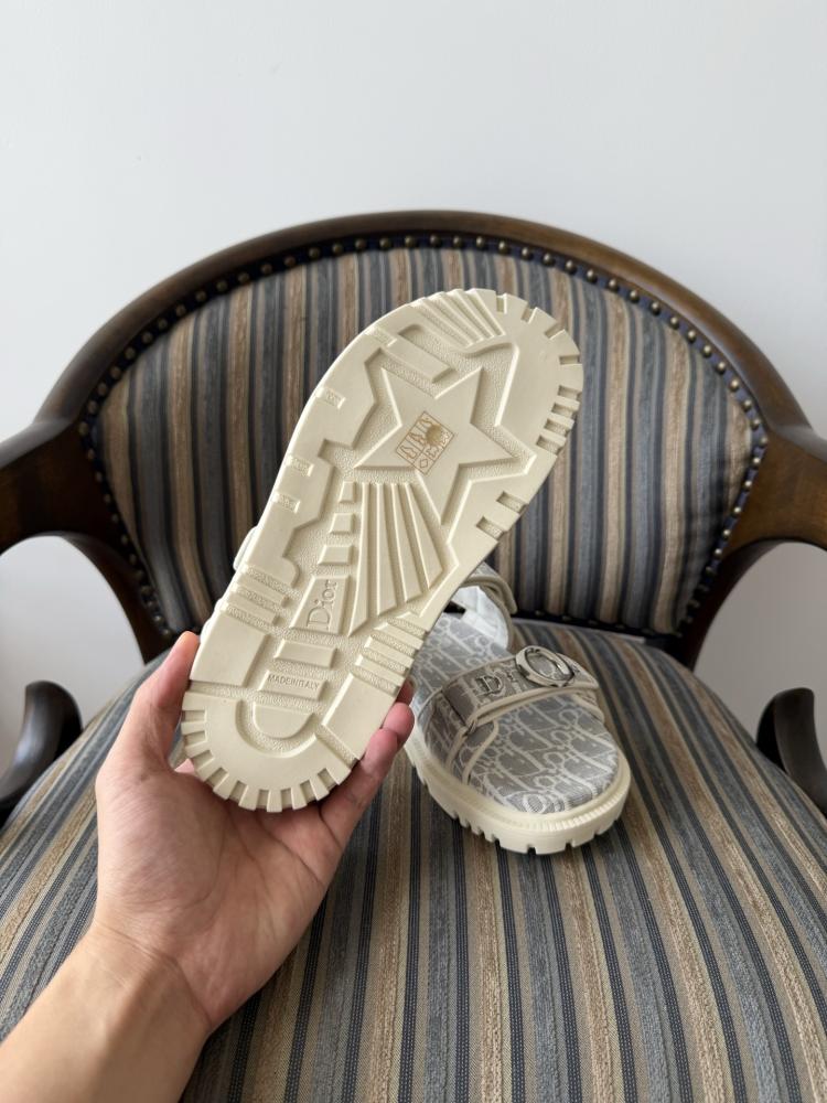 ديور Dioract sandals