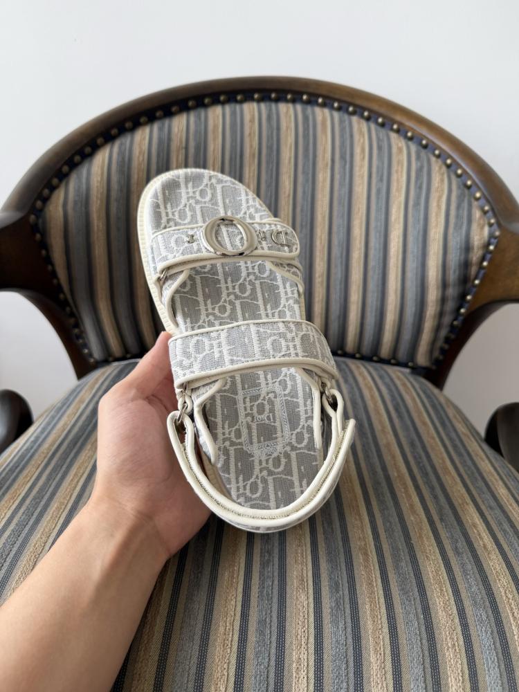ديور Dioract sandals