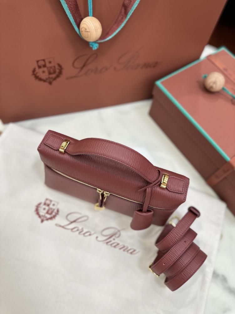 لورو بيانا Extra bag L23