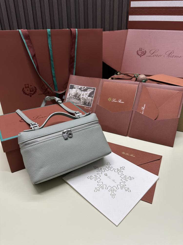 لورو بيانا Extra bag L19