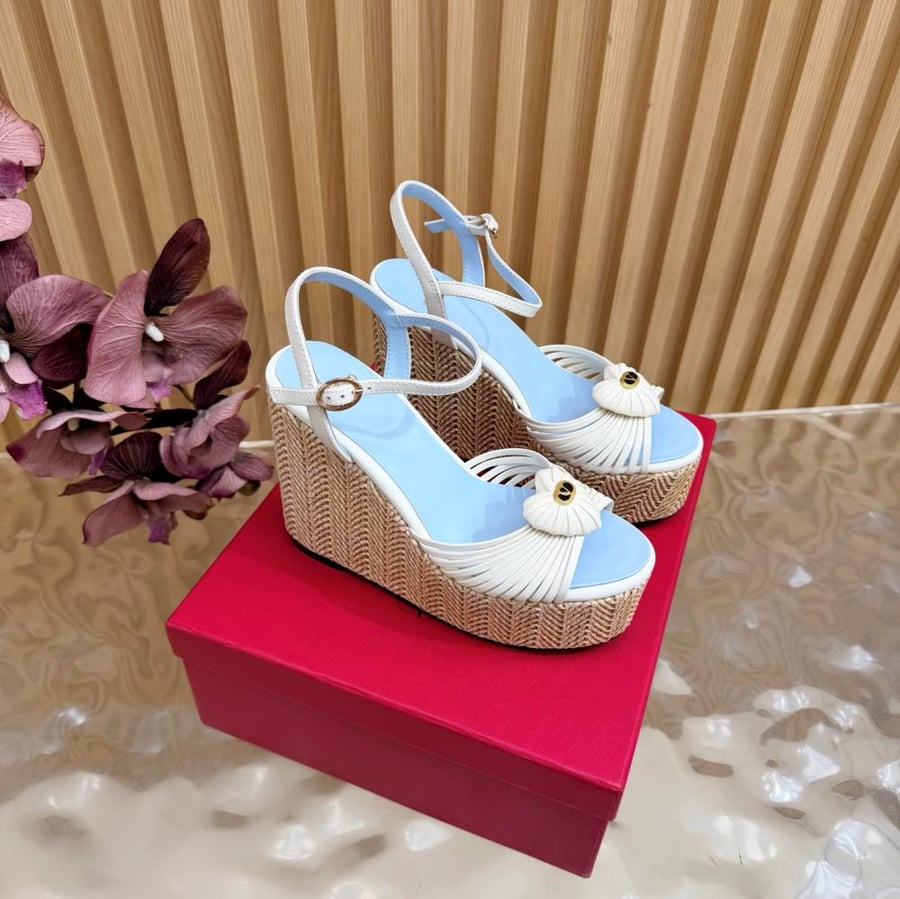 فالنتينو Wedge