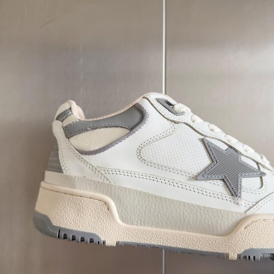 قولدن قوز Sneakers