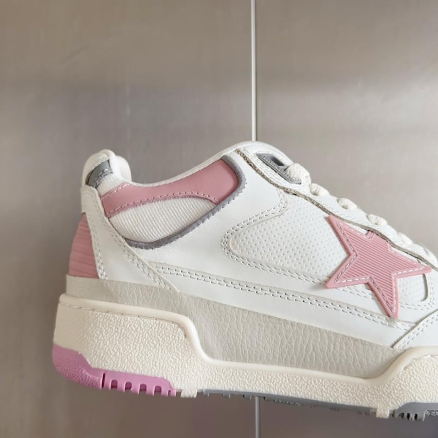 قولدن قوز Sneakers