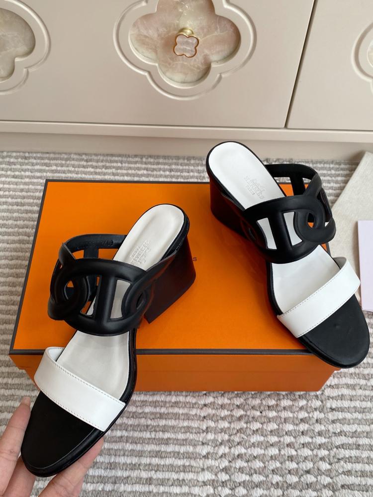 ايرميز Bikini sandal