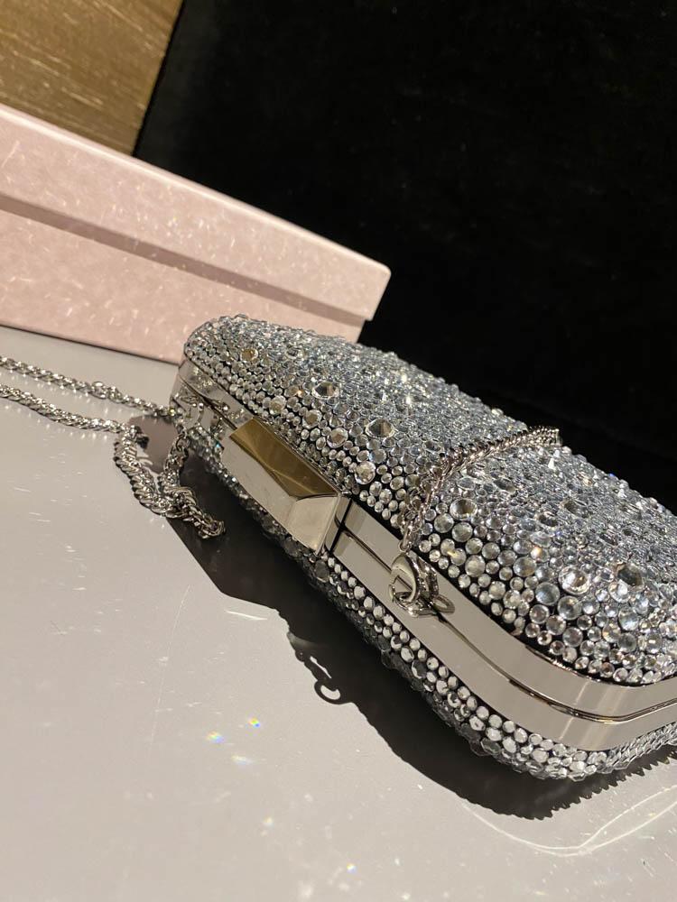 جيمي شو Cloud Clutch