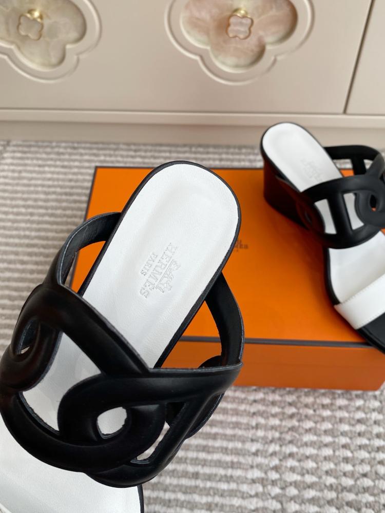 ايرميز Bikini sandal