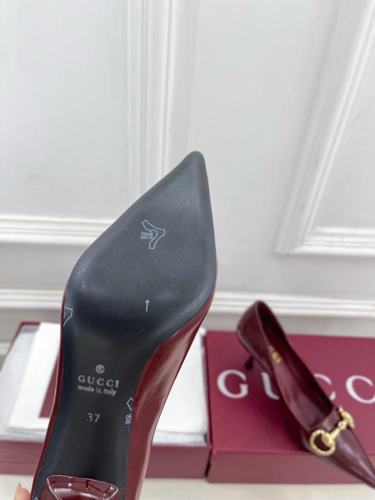 قوتشي Heels
