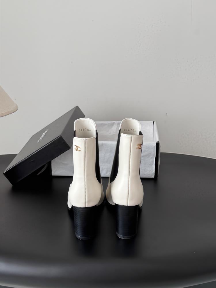 شانيل Boots