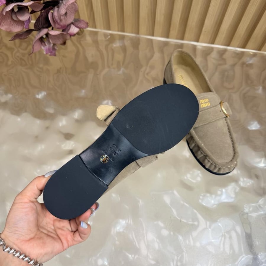 ميو ميو Loafers