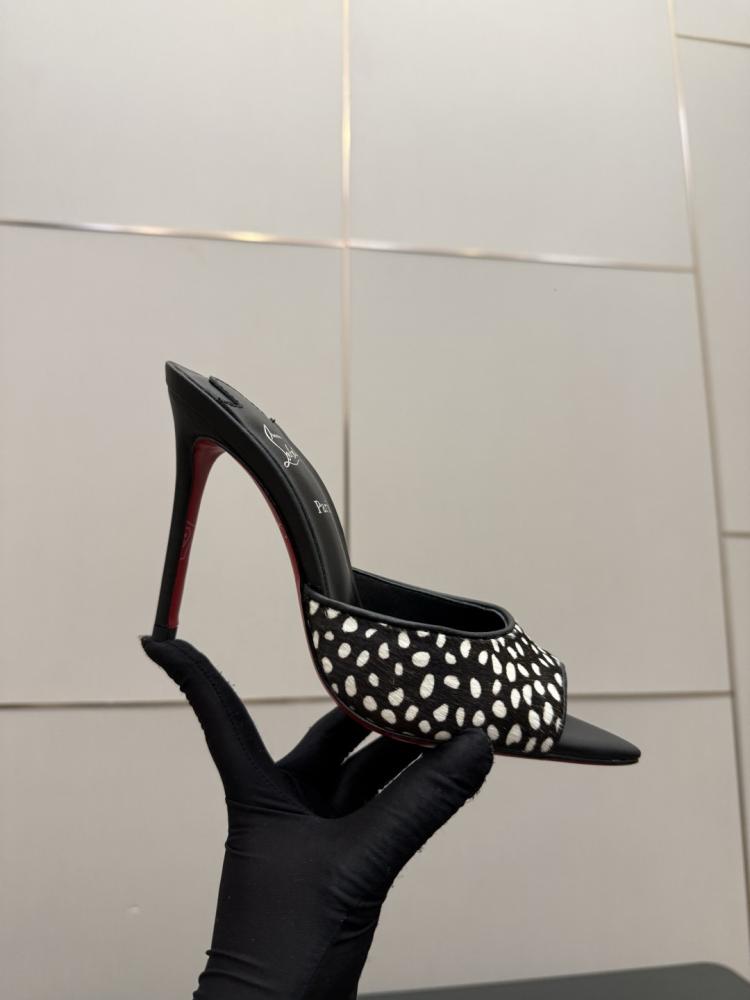 كريستيان لوبتان Miss Z Degrasstrass Mules