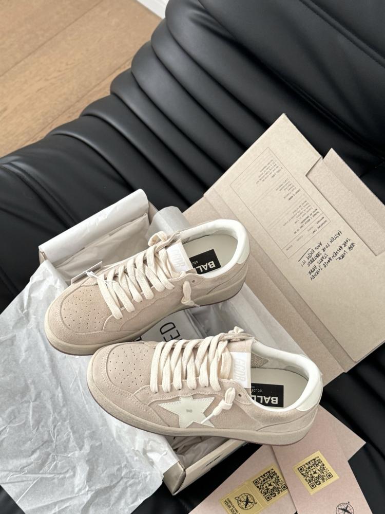 قولدن قوز Sneakers