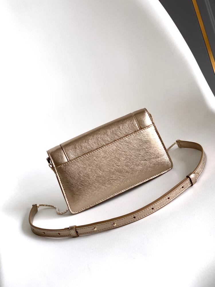 بولقري Serpenti Forever