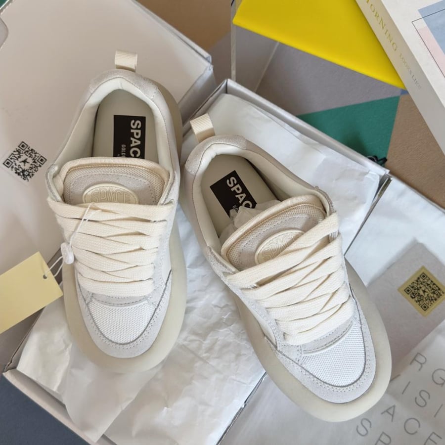 قولدن قوز Sneakers