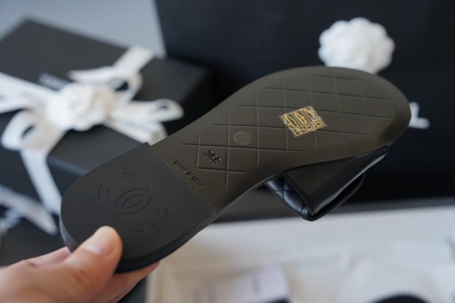 شانيل Sandal