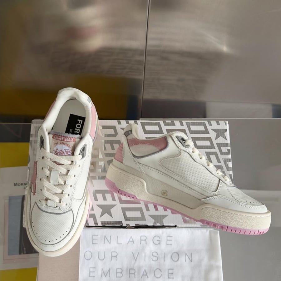 قولدن قوز Sneakers