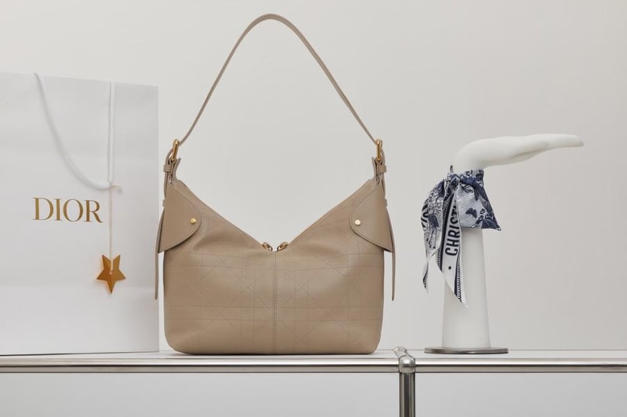 ديور Voyage Medium