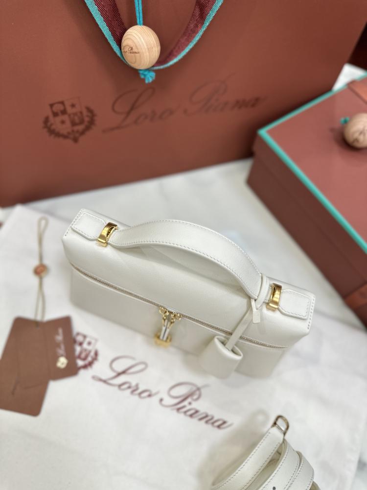 لورو بيانا Extra bag L23