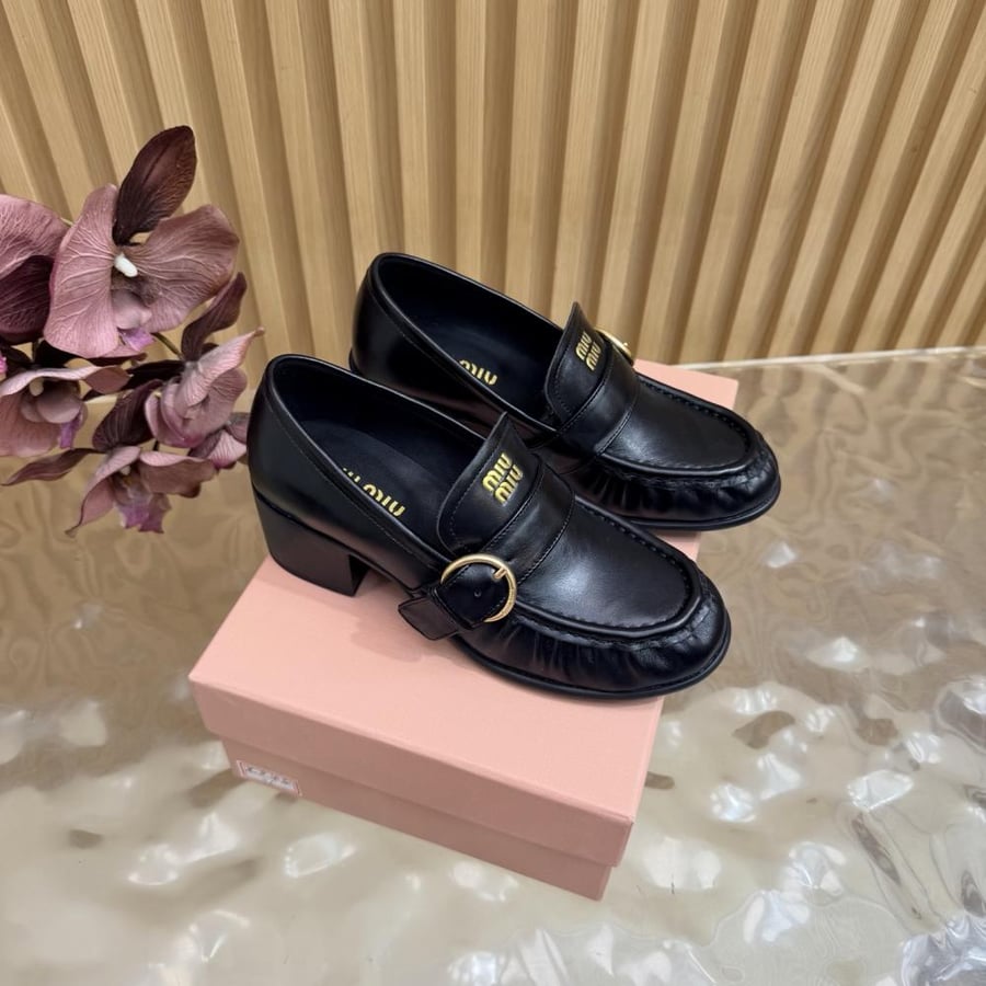 ميو ميو Heel Loafers
