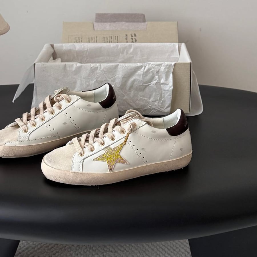 قولدن قوز Sneakers