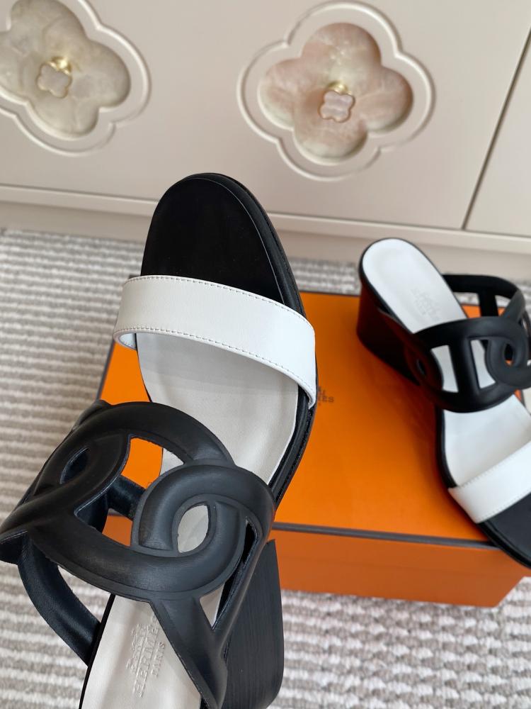 ايرميز Bikini sandal