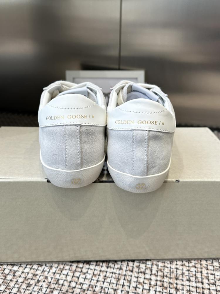 قولدن قوز Sneakers