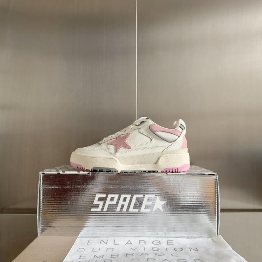 قولدن قوز Sneakers
