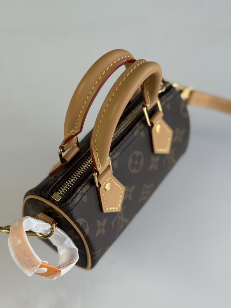 لوي فيتون Speedy nano