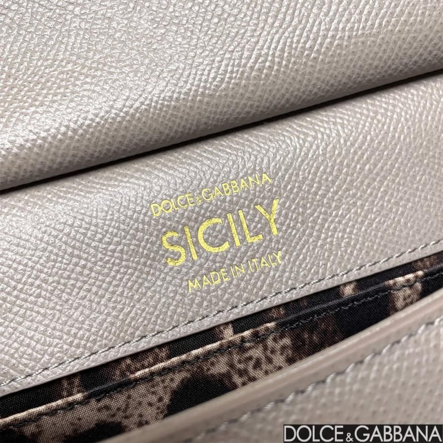 دولشي اند قبانا سمول Sicily
