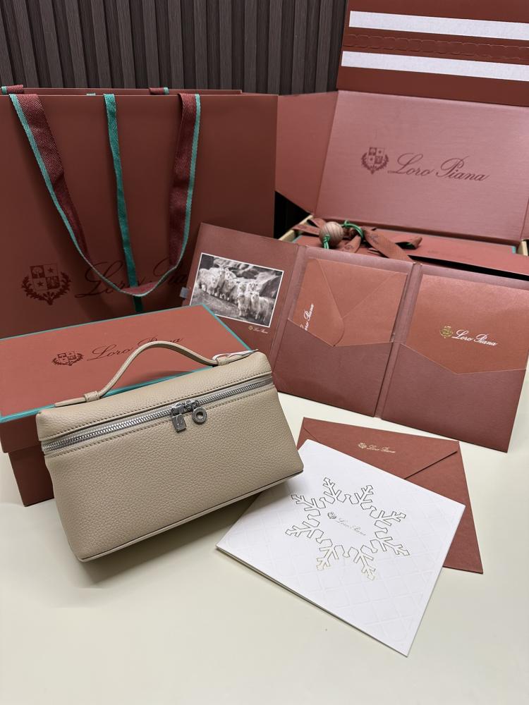 لورو بيانا Extra bag L19