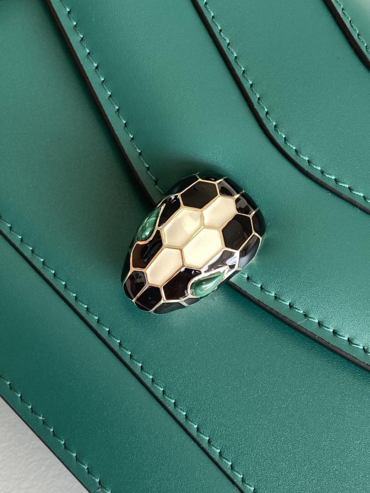 بولقري Serpenti Forever