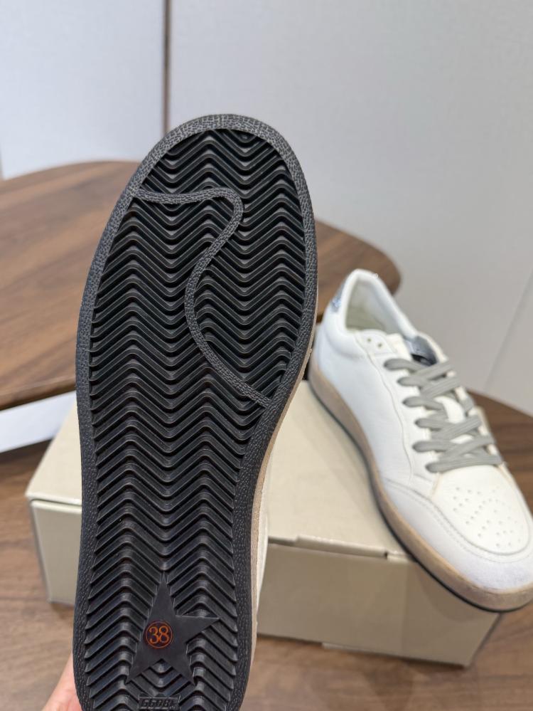 قولدن قوز Sneakers