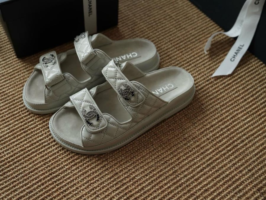 شانيل Sandal