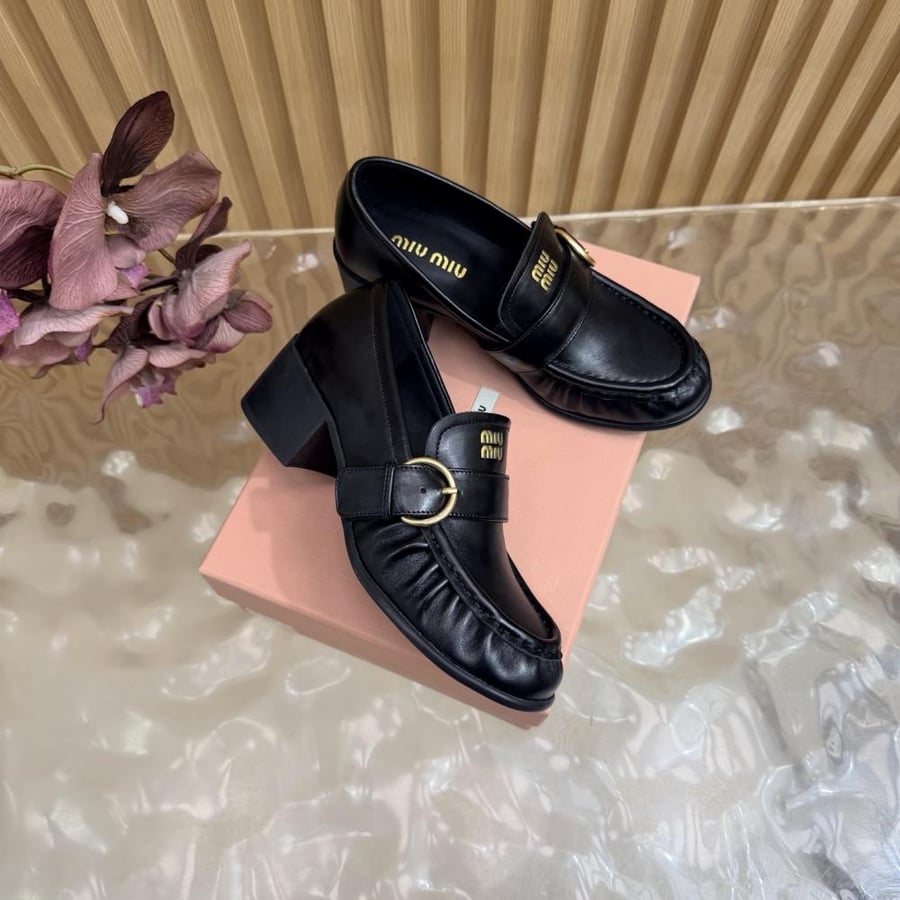 ميو ميو Heel Loafers