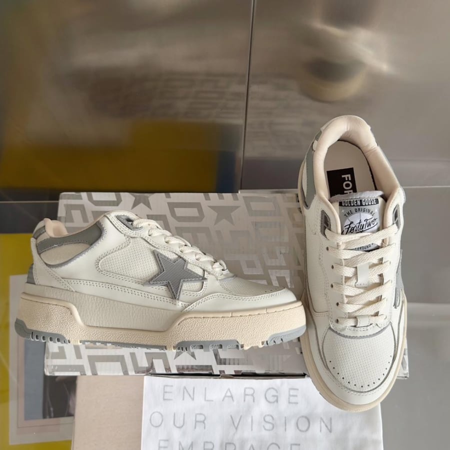 قولدن قوز Sneakers