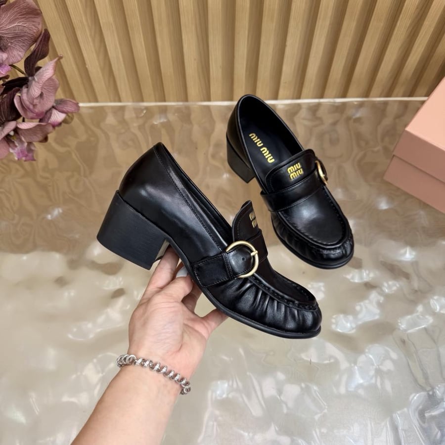 ميو ميو Heel Loafers