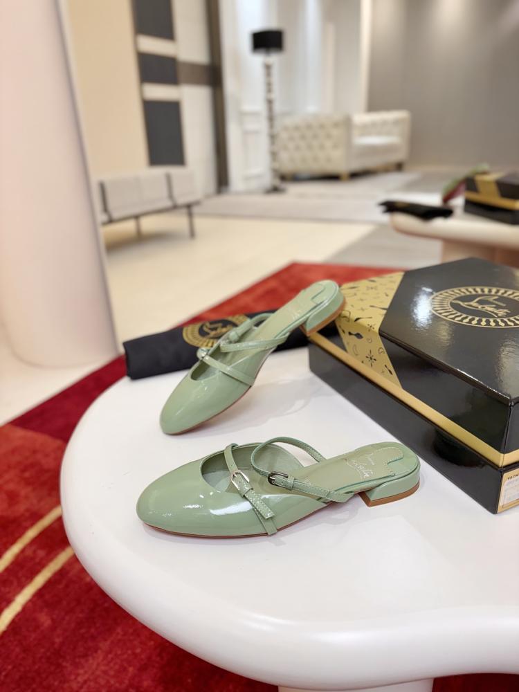 كريستيان لوبتان ane Nina Flat Mules