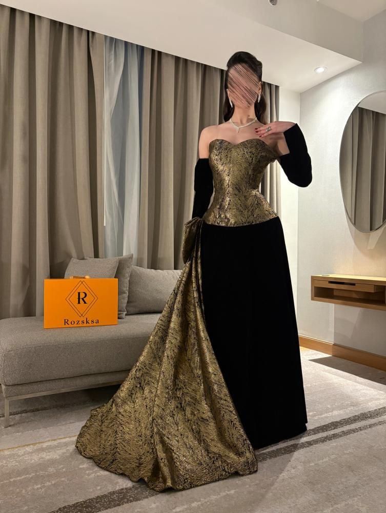 فستان سهرة جوخ وجاكار أنيق