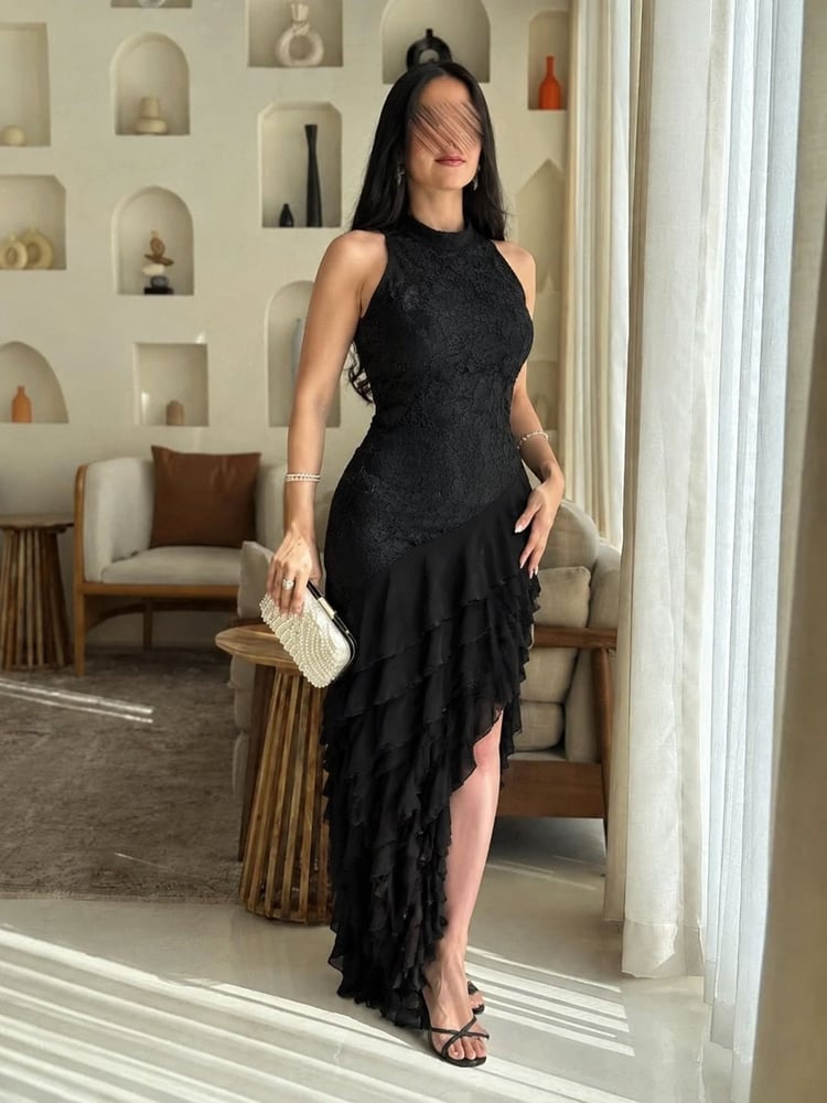 فستان سهرة أسود من الدانتيل