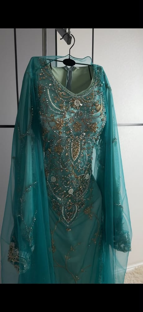 فستان سهرة