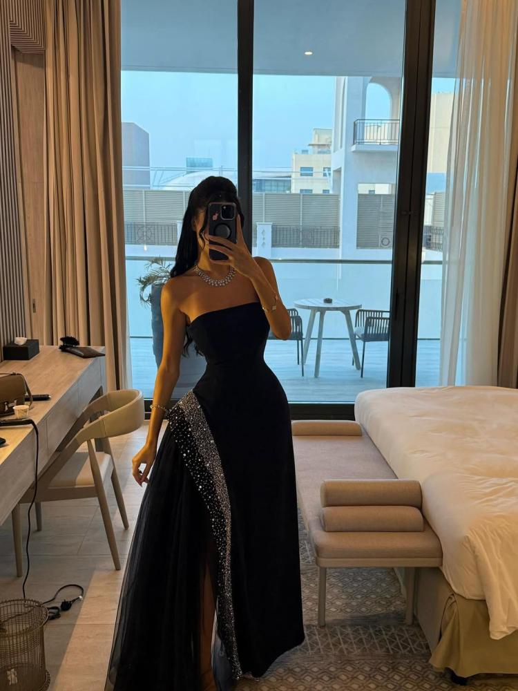 فستان سهرة أسود طويل