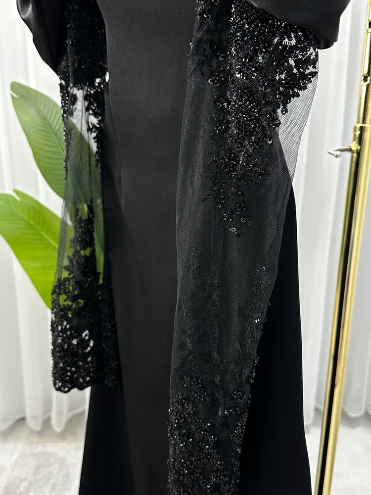 فستان سهرة طويل أسود هالتر ميرميد